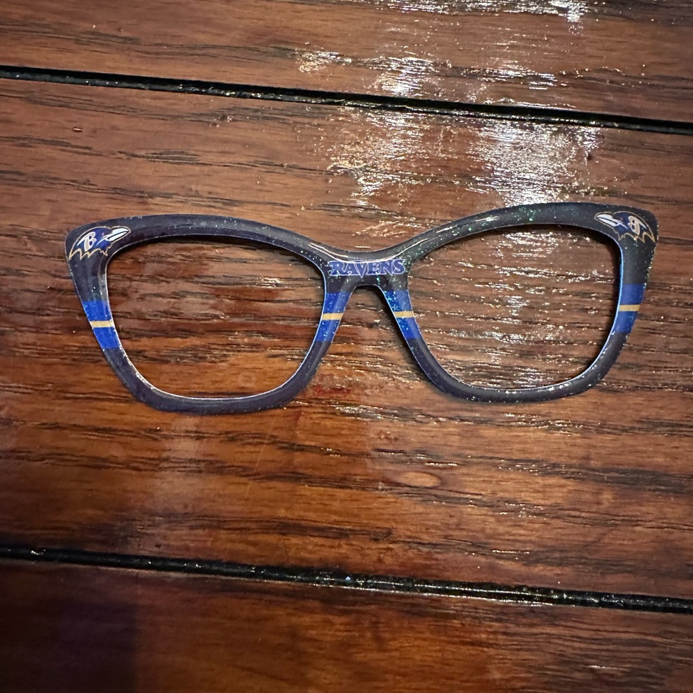 Creator made toppers to fit the pair eyewear Wanda frame